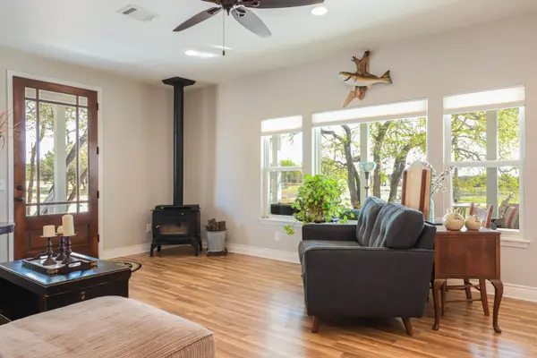 1375 CR 200, Burnet, TX 78611