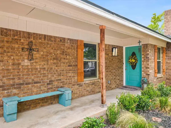 1013 N Boundary, Burnet, TX 78611