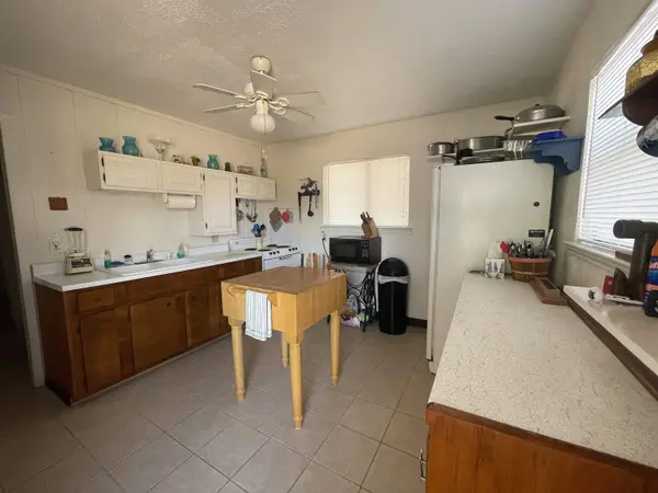 405 Bluebonnet Dr, Granite Shoals, TX 78654
