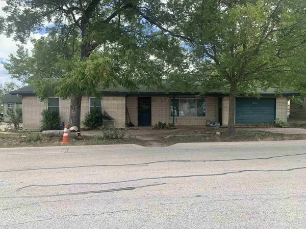 1006 E Live Oak ST, Burnet, TX 78611