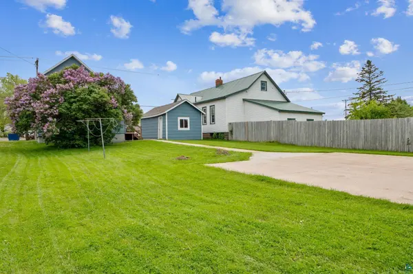 1107 E Lake Shore Dr, Ashland, WI 54806