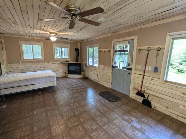 10922 Scenic Dr, Delta, WI 54847