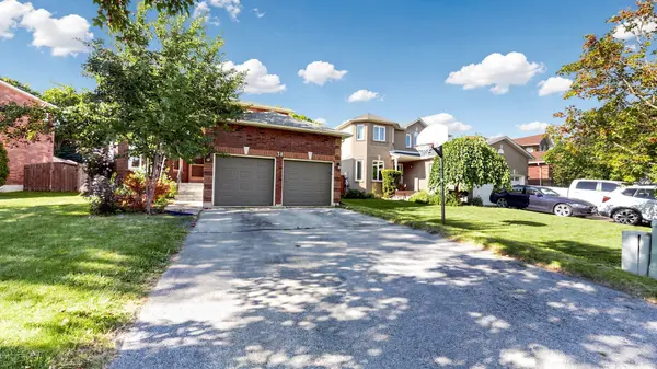 38 Iveagh DR, Georgina, ON L4P 3X3