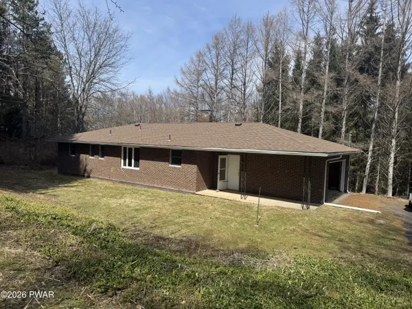 378 Chinamans RD, Lakewood, PA 18439