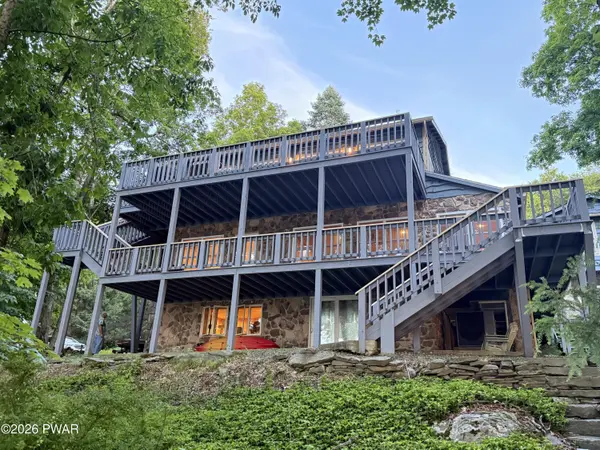 144 Waterfront, Greentown, PA 18426