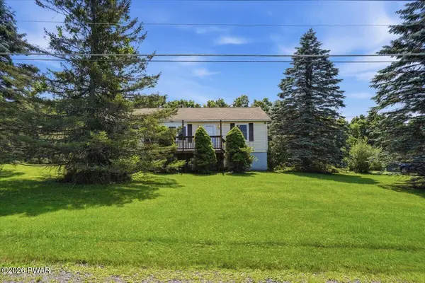 175 Mott RD, Beach Lake, PA 18405