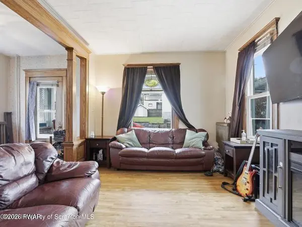 109 Wyoming ST, Carbondale, PA 18407