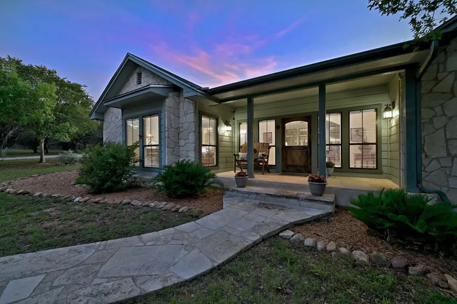 620 Avenida Serena, Marble Falls, TX 78654