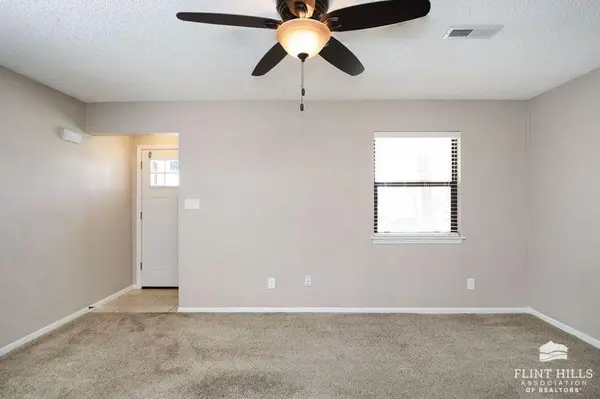 3700 Concord Cir, Manhattan, KS 66503