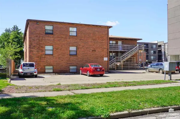 1207 Kearney ST, Manhattan, KS 66502