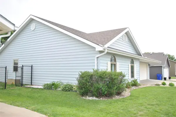 1431 Pearl DR, Junction City, KS 66441