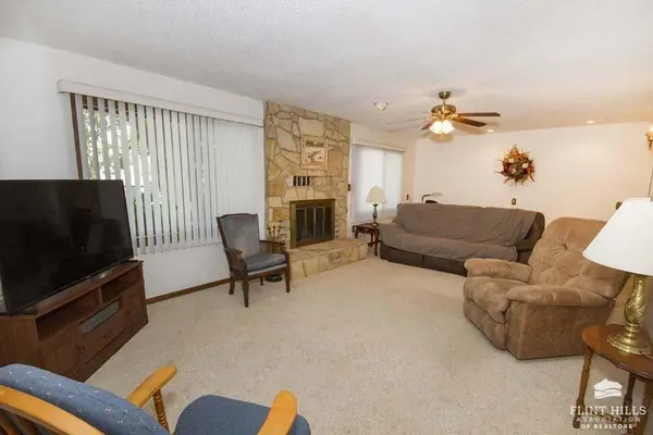 728 Franklin ST, Clay Center, KS 67432