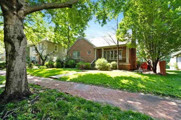 1215 Houston ST, Manhattan, KS 66502