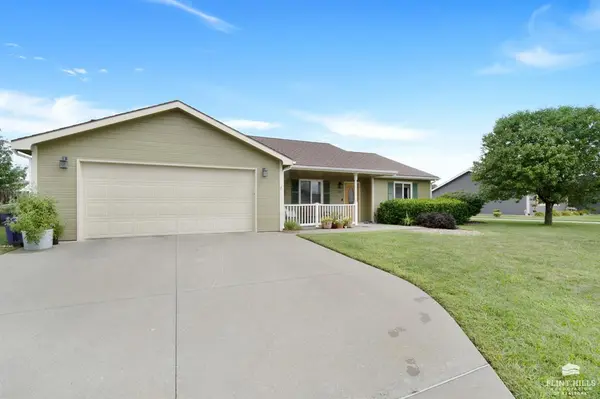 313 Brooklawn, Manhattan, KS 66502