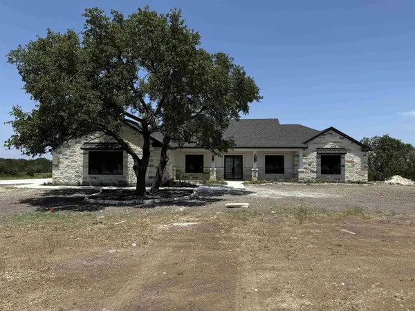 195 Burnet Oaks, Burnet, TX 78622