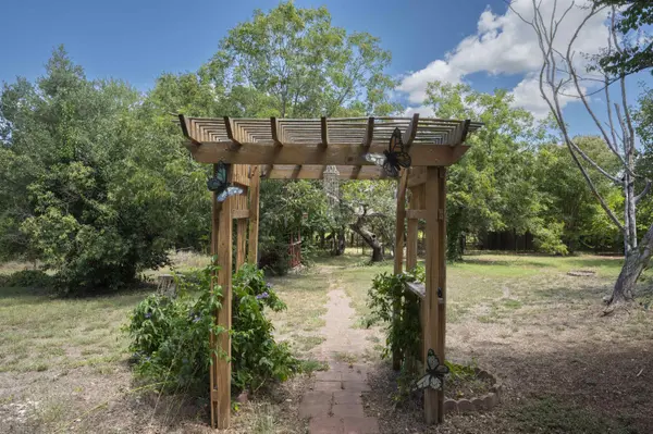 1017 CR 269, Bertram, TX 78605