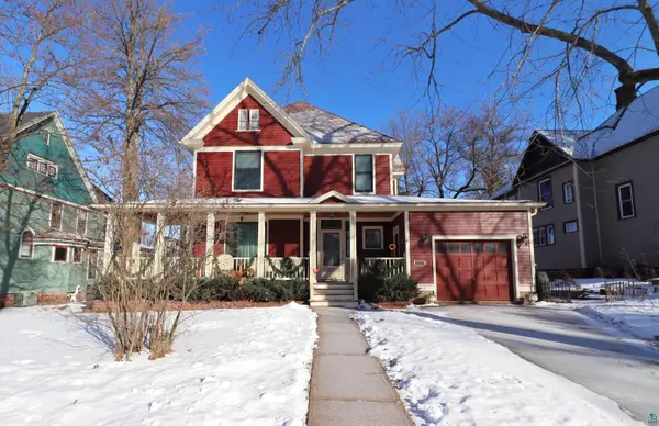 704 Chapple Ave, Ashland, WI 54806