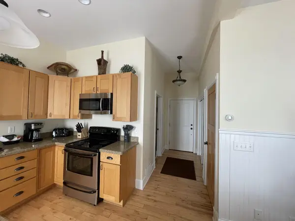 10 N 1st St #202, Bayfield, WI 54814