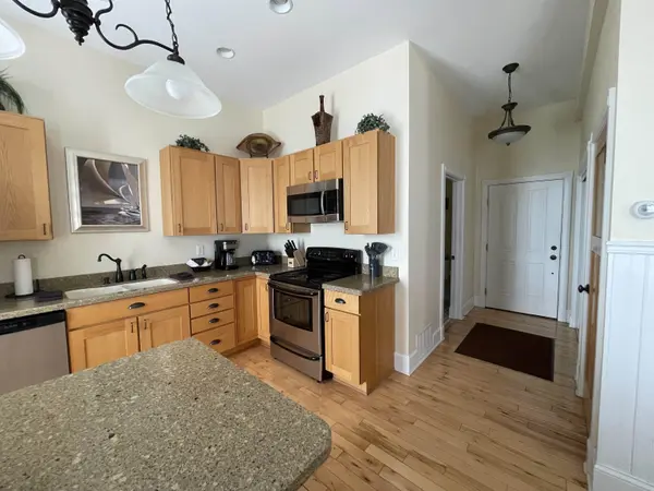 10 N 1st St #202, Bayfield, WI 54814