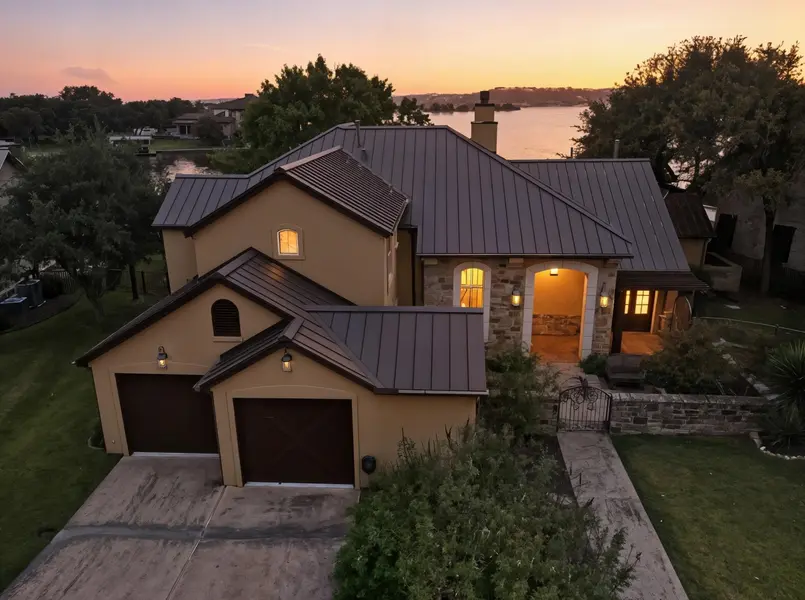 325 W Wilderness Drive, Marble Falls, TX 78654