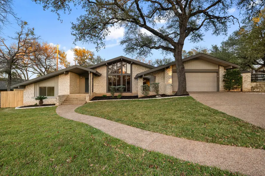 8805 Mountain Ridge Dr, Austin, TX 78759