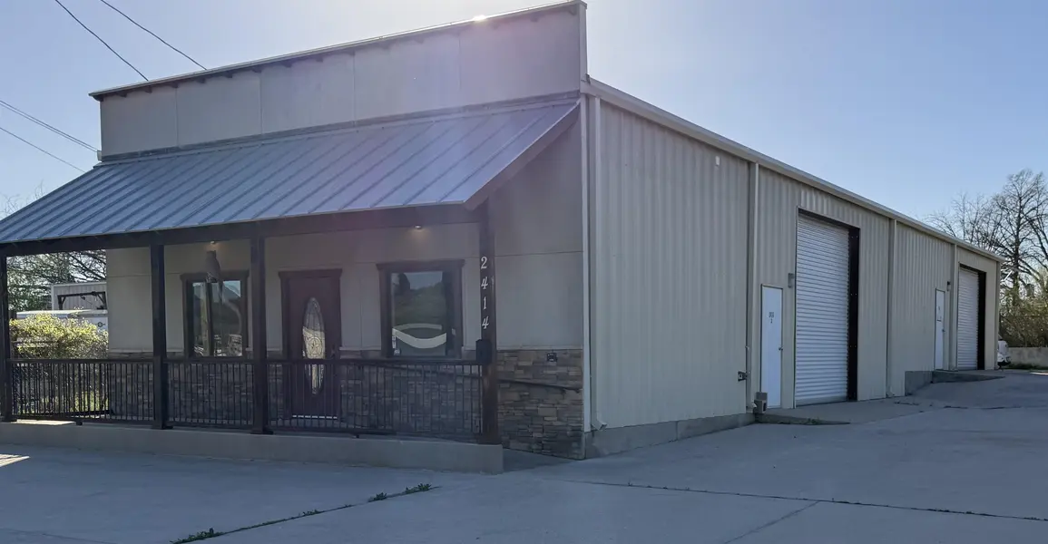 2414 Commerce ST, Marble Falls, TX 78654