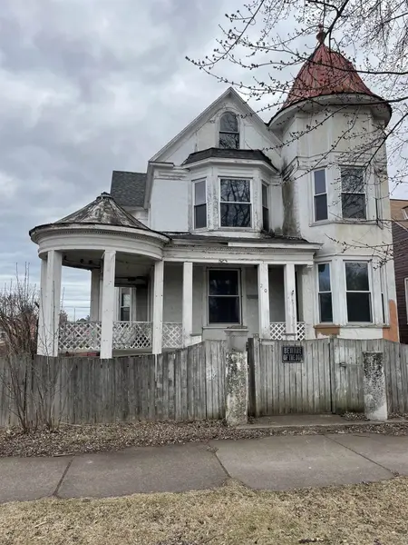 2002 Banks Ave, Superior, WI 54880