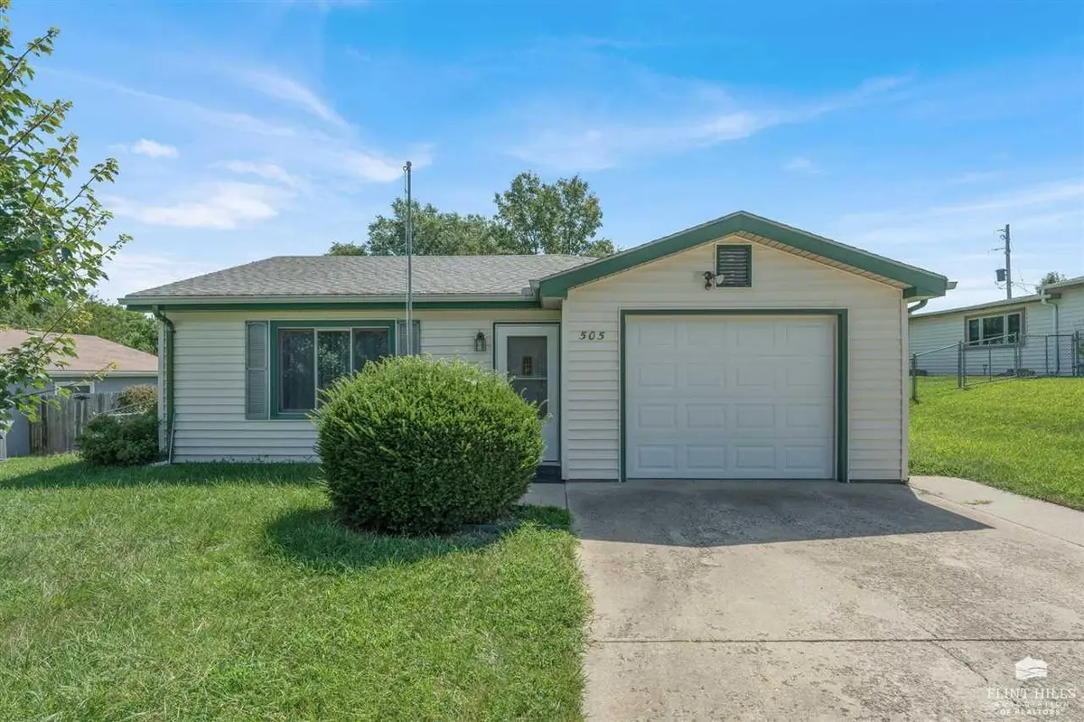 505 N Park ST, Ogden, KS 66517