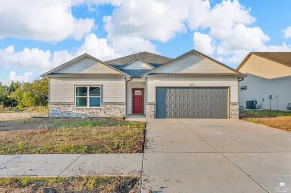 2434 Jaeger DR, Junction City, KS 66441