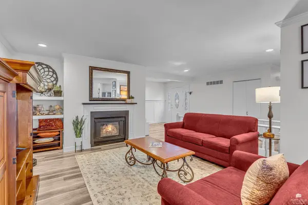 2904 Princeton PL, Manhattan, KS 66503