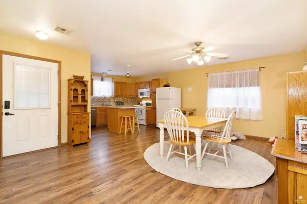 3002 Brookville Dr., Manhattan, KS 66502