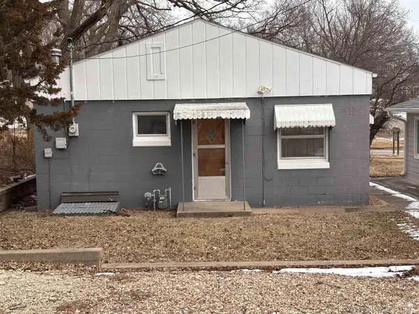 804 N Locust ST, Frankfort, KS 66427