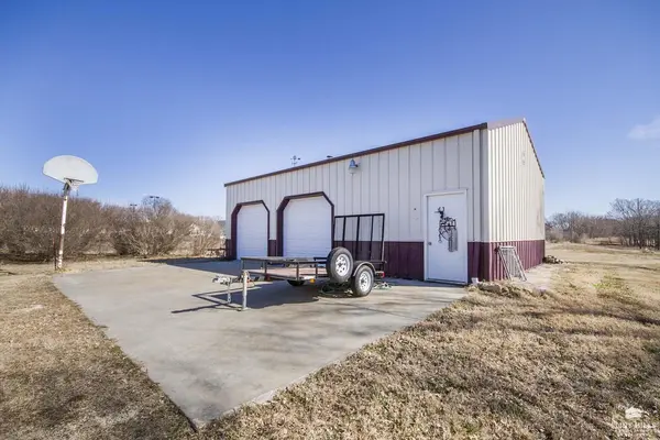 505 W 4th ST, Chapman, KS 67431