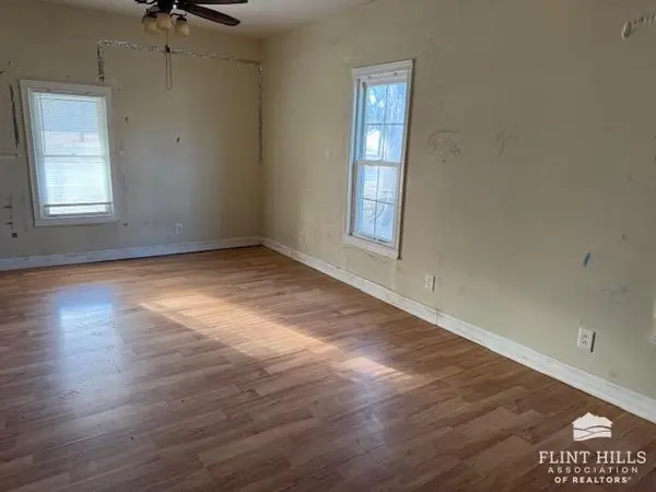 205 W Market ST, Mcfarland, KS 66501