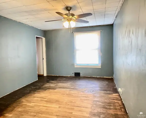 100 Market ST, Clifton, KS 66937