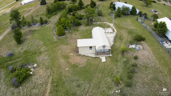 201 Ricky RD, Brookville, KS 67425