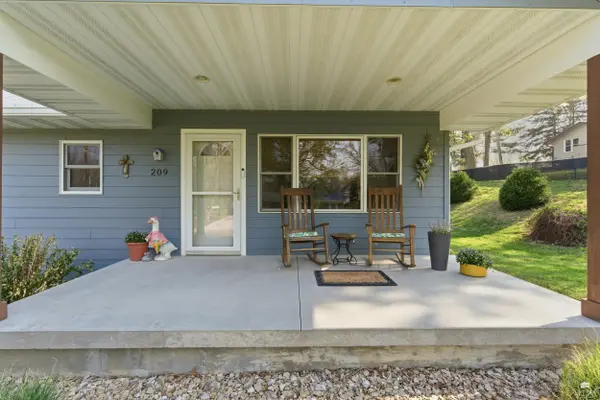 209 Campbell St., Westmoreland, KS 66549