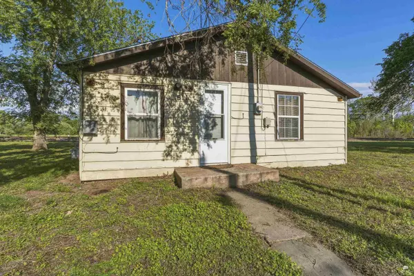 511 S Franklin ST, Junction City, KS 66441