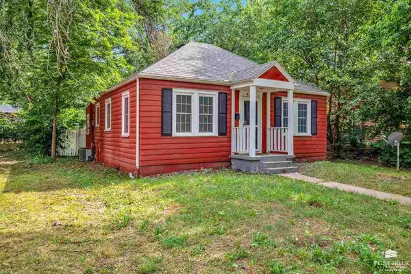 411 W 4th ST, Junction City, KS 66441