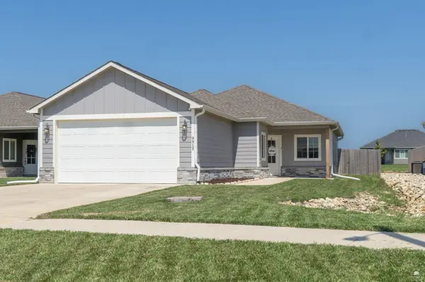 9915 Weeping Willow DR, Manhattan, KS 66502