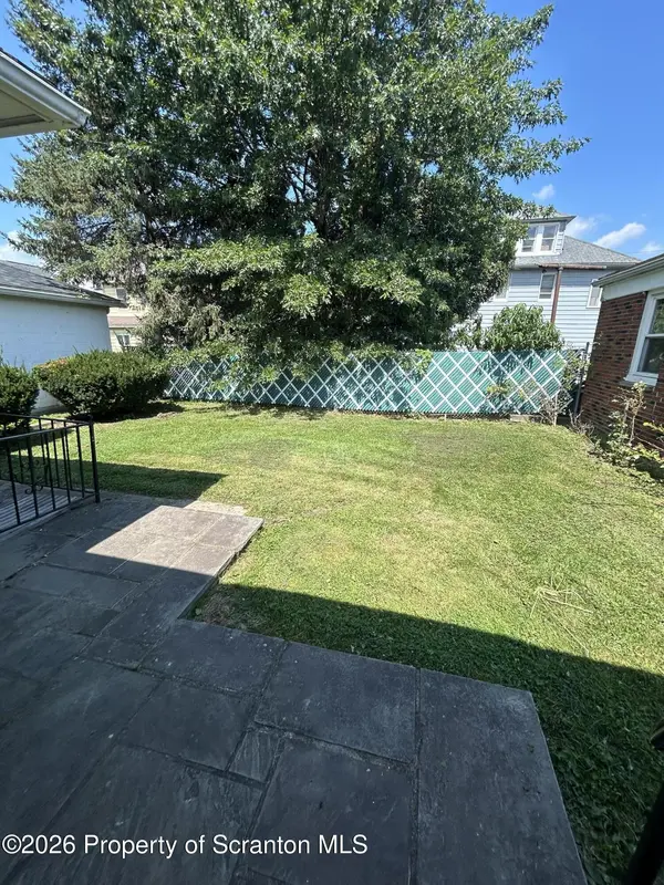 219 Lyndwood AVE, Wilkes-barre, PA 18706
