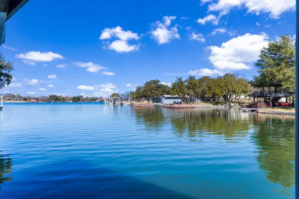 214 Mallard Pt, Granite Shoals, TX 78654