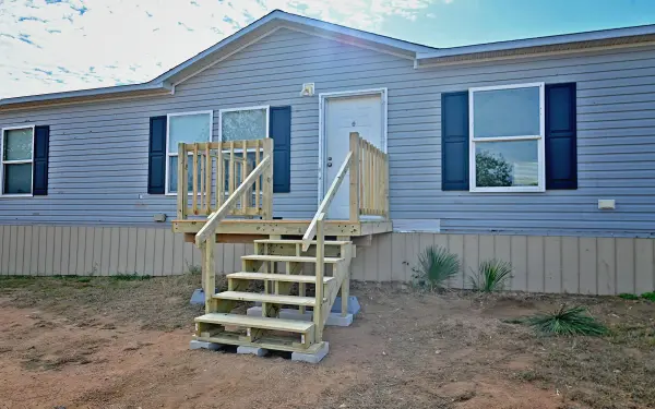 2216 Boxwood CIR, Kingsland, TX 78639