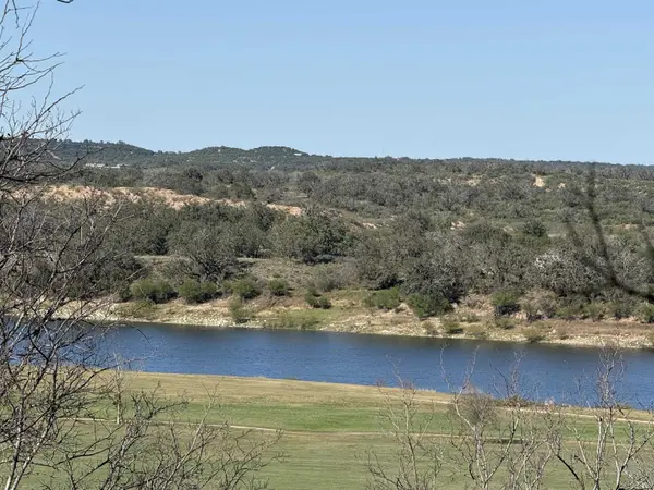 106 Redbud DR, Spicewood, TX 78669