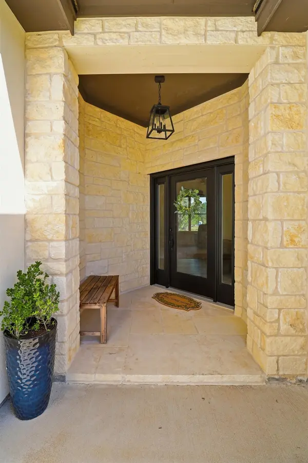 1612 White Tail RD, Horseshoe Bay, TX 78657