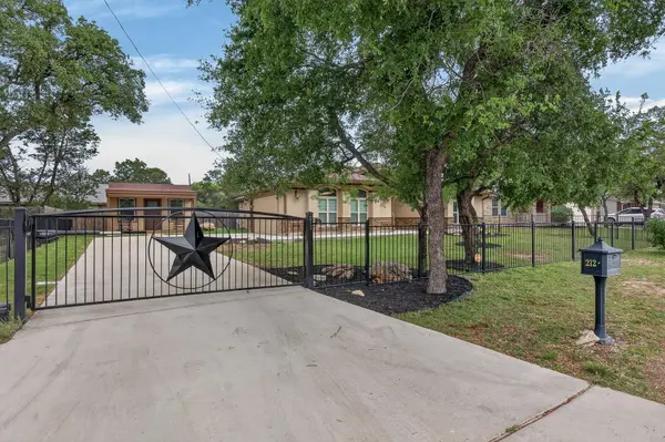 212 Knights Row, Cottonwood Shores, TX 78657-0000
