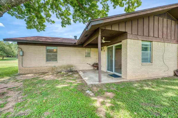 203 Mesquite DR, Kingsland, TX 78639