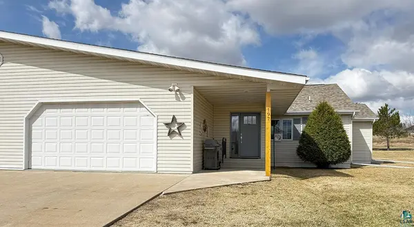 197 Jefferson St, Buhl, MN 55713