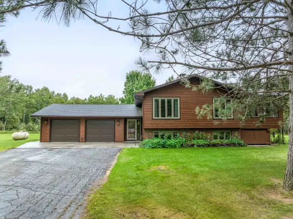 7528 Siebert Rd,  Embarrass,  MN 55732-0000