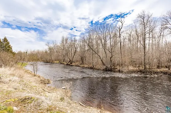 8763 3rd St S, Brookston, MN 55711